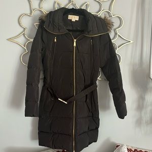 Michael Kors Belted Puffer- M